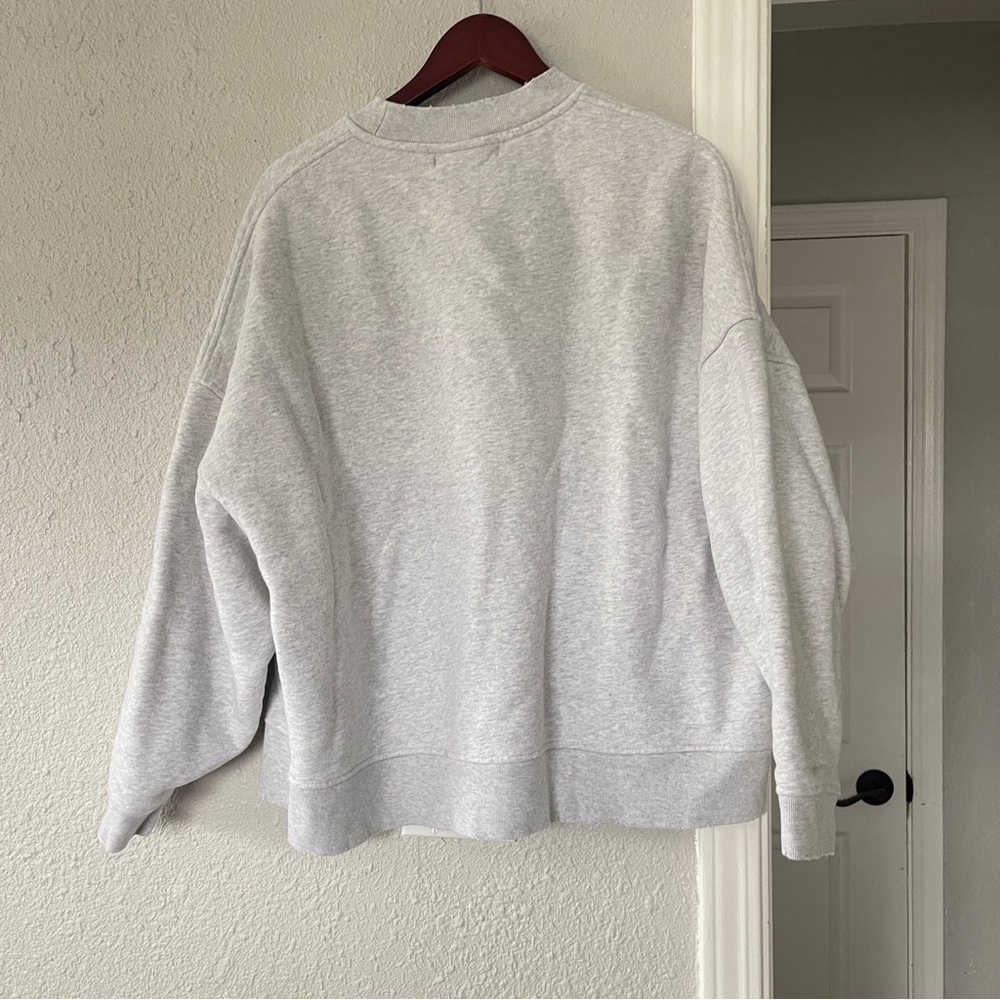 Yellow label co. Distressed Crewneck light grey Sweater unisex one size - Picture 5 of 8